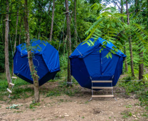 campeggio sospeso abruzzo tenda atomo